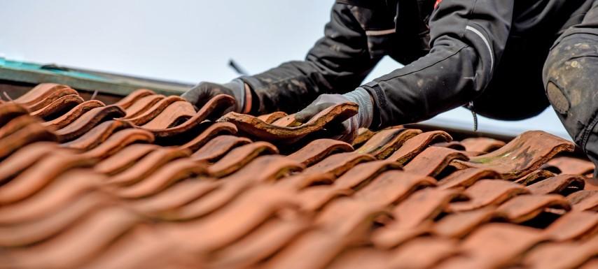 Démoussage toitures à Saint-Denis-en-Val
